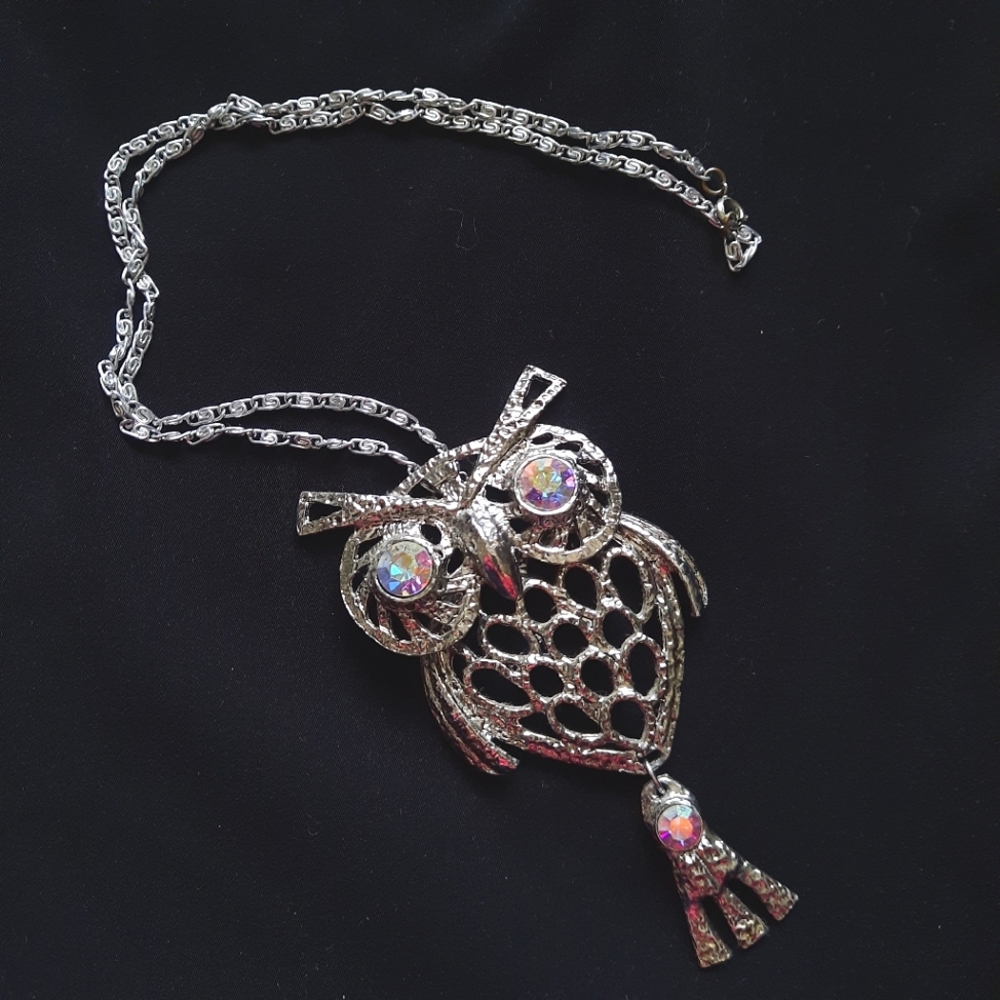 Unique Owl Vintage rhinestone necklace
